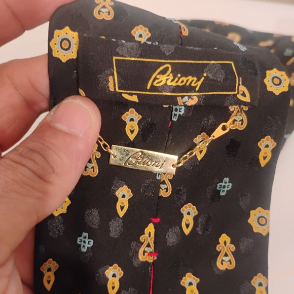 Brioni Mens Tie Blue 100% Silk  Chain Made in Italy